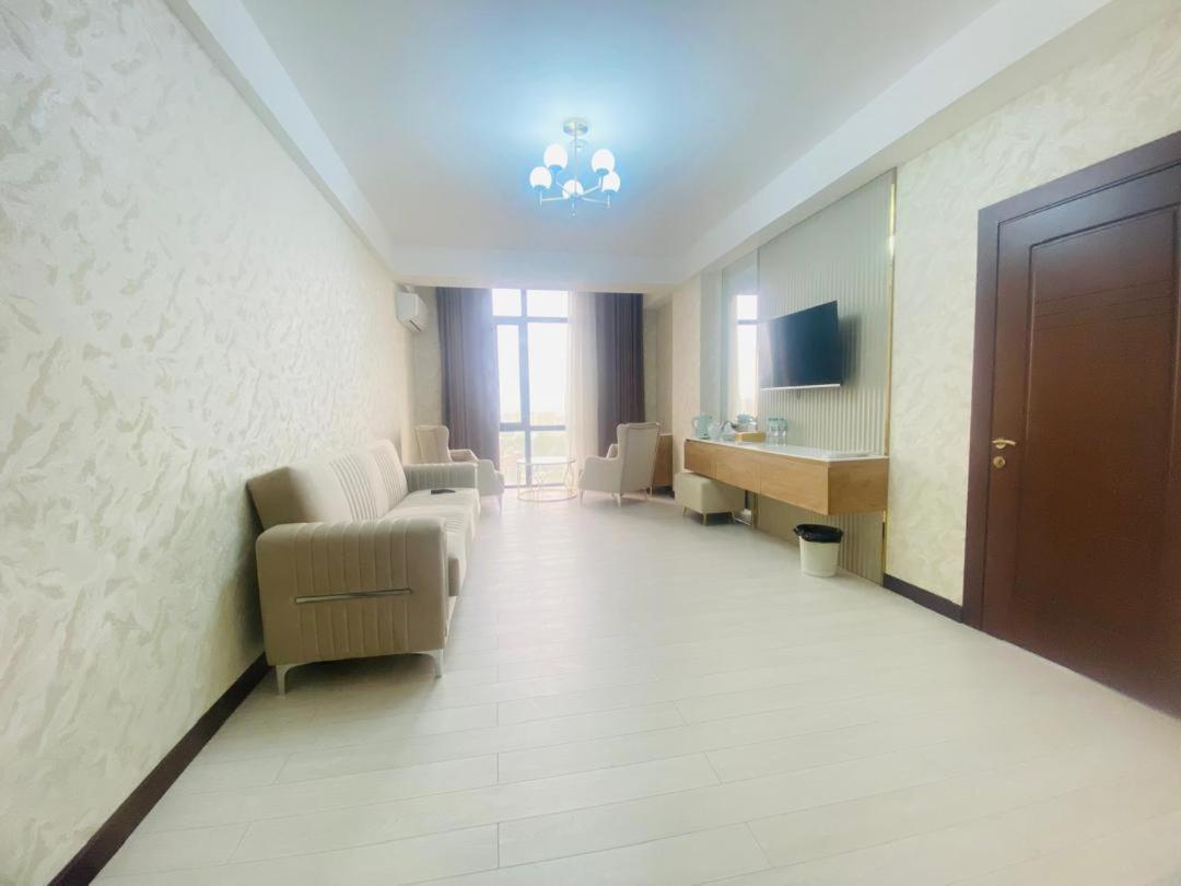 Baland Hotel Dushanbe Exterior foto