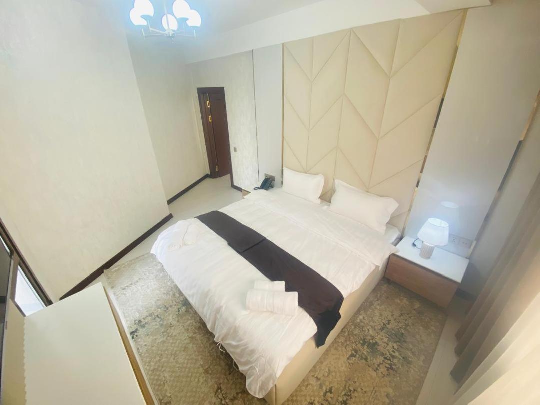 Baland Hotel Dushanbe Exterior foto