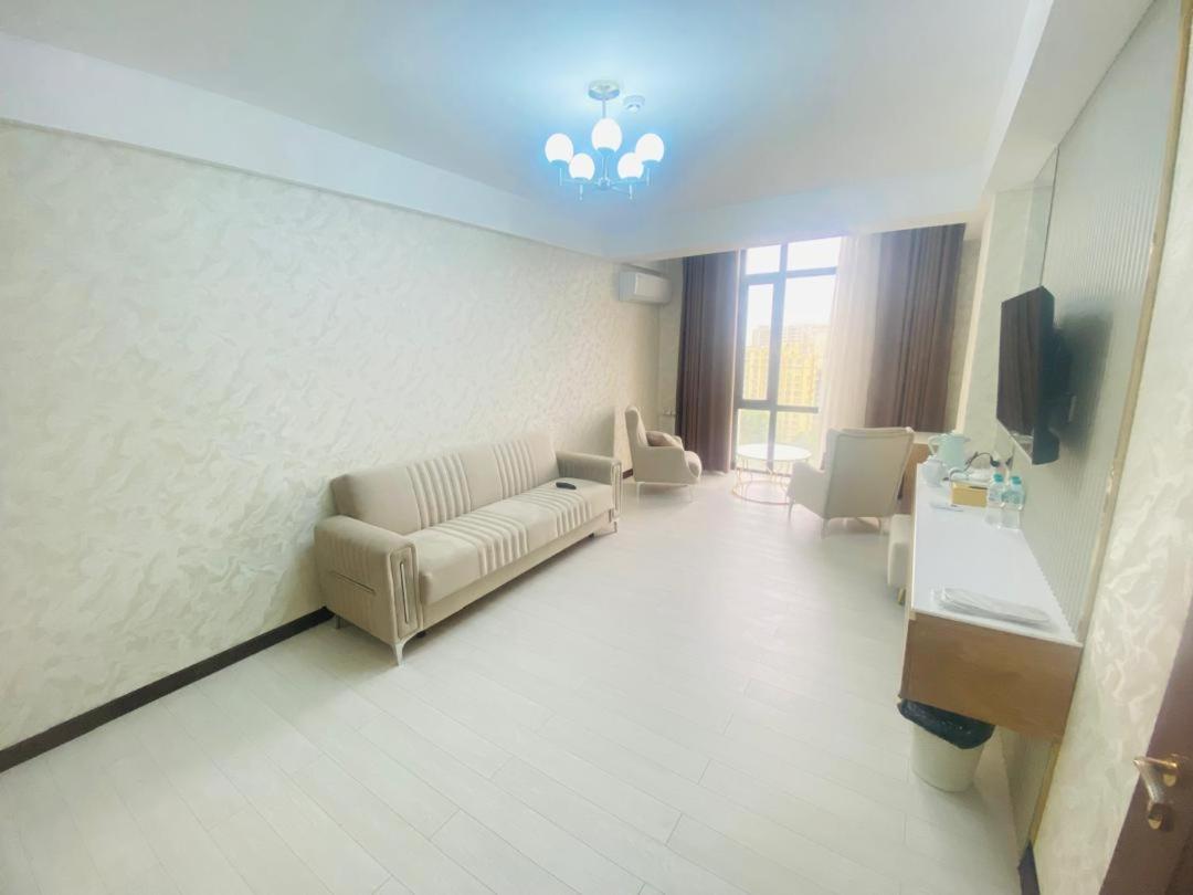Baland Hotel Dushanbe Exterior foto